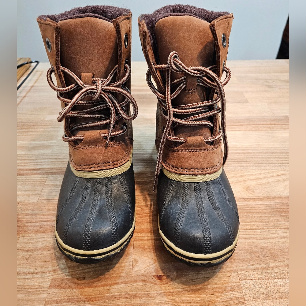 SOREL Fall Boot - Picture 5 of 8